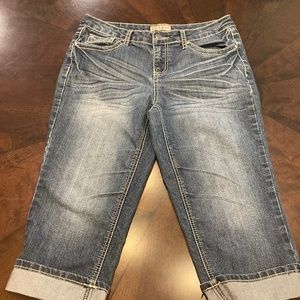 NWOT denim capris with embellishments petite size 8